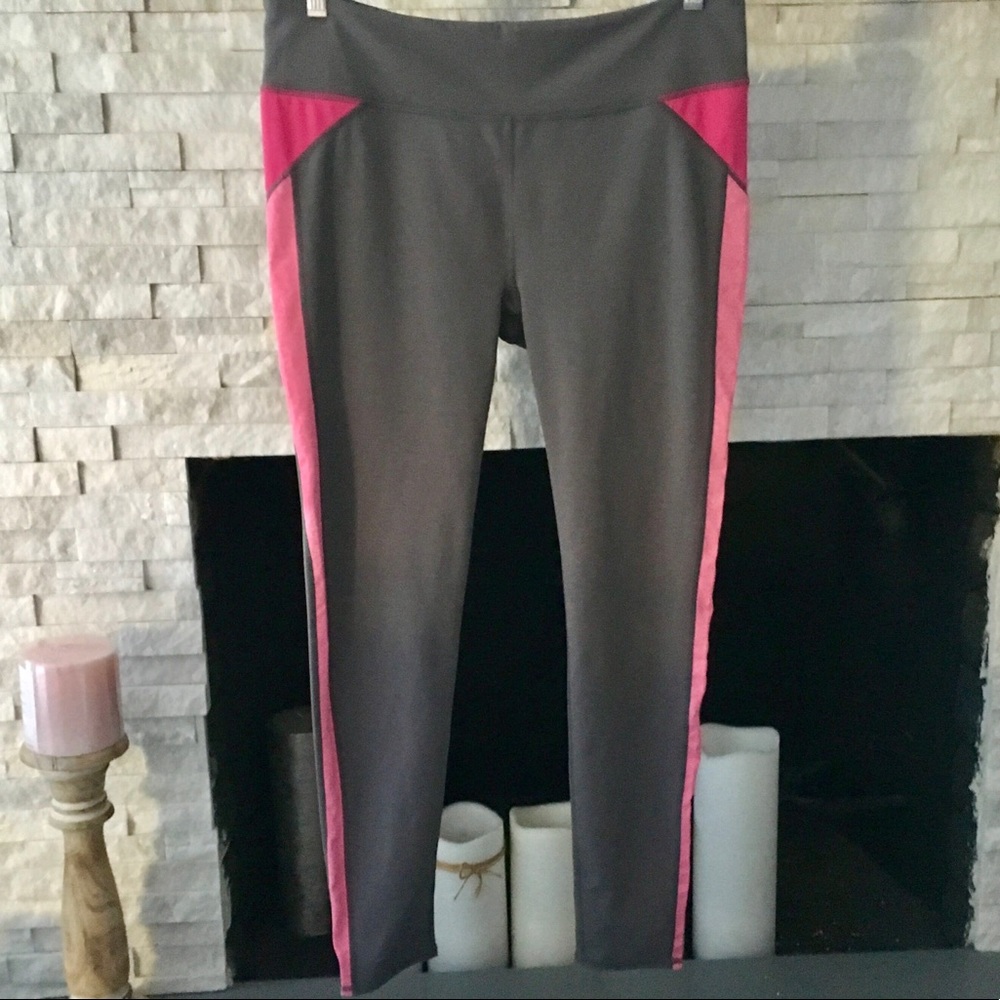 FABLETICS BEAUTIFUL LEGGINGS SIZE XL